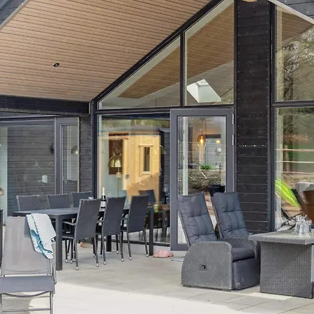 5 Star In Dom wakacyjny Dronningmølle