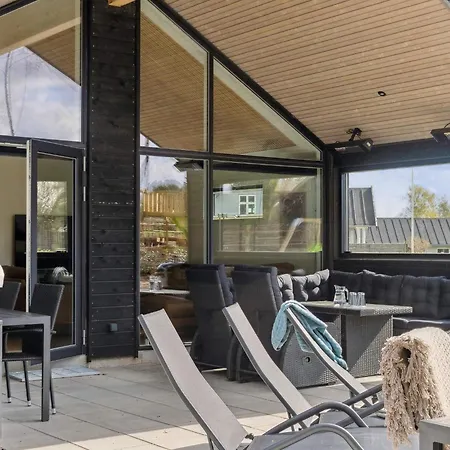 5 Star In Dom wakacyjny Dronningmølle