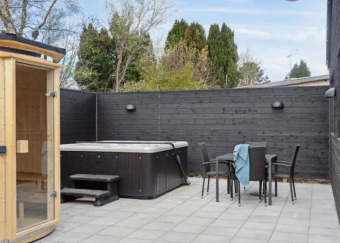 펜션 5 Star In Dronningmølle